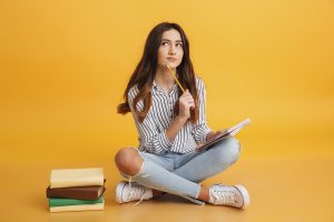 Read more about the article ESTUDAR…E AGORA?